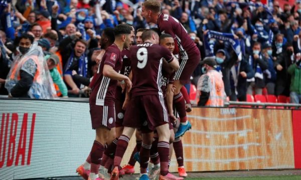 Leicesteri mposht Chelsean, fiton FA Cup