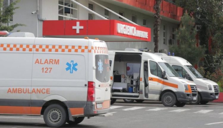 10 të vdekur dhe 826 raste të reja me koronavirus në Shqipëri