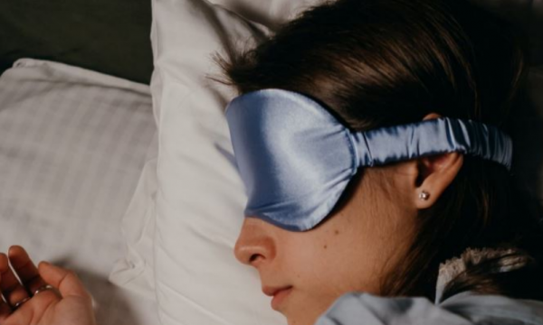 A e dini se ndryshimi i klimës mund të ndikojë në gjumin tuaj?
