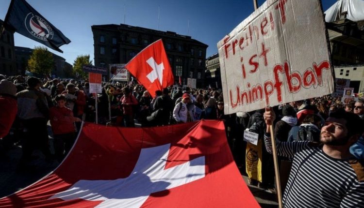 Vota zvicerane për heqjen e masave ndërsa rastet rriten