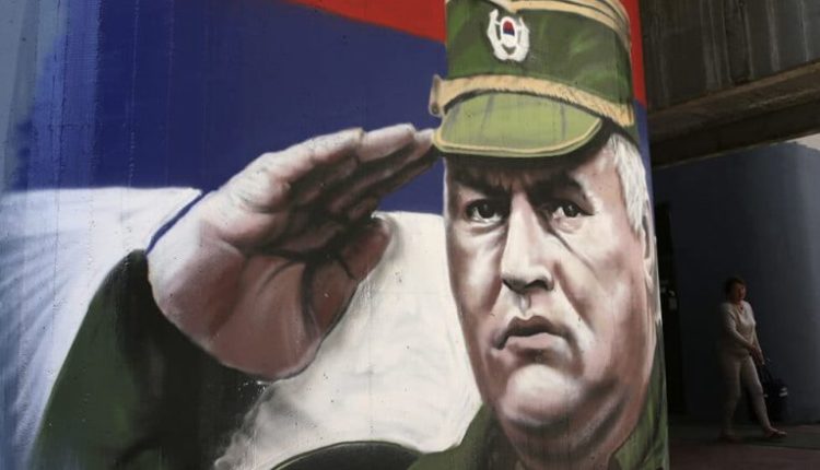 Le Figaro: Në Serbinë e Aleksandar Vuçiqit po ringjallet kulti ogurzi i gjeneralit Ratko Mlladiq