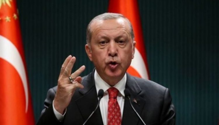 Erdogan urdhëron që të hetohet rënia e lirës turke