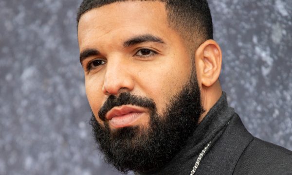 Drake tërhiqet nga nominimet “Grammy”