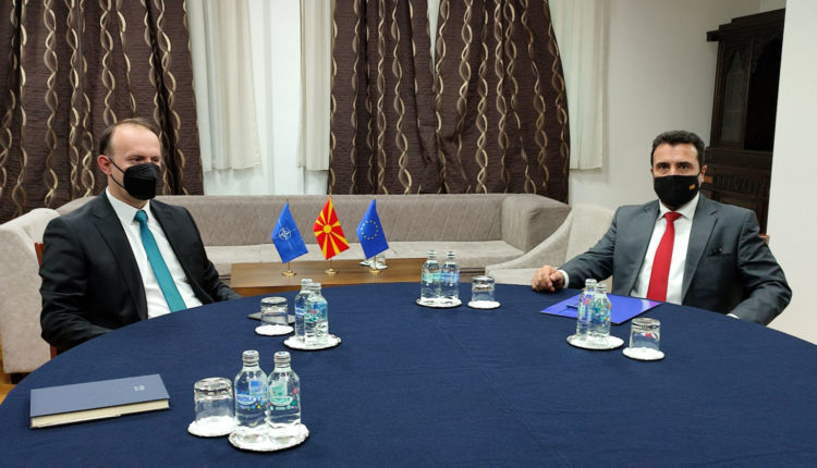 Nesër takimi i katërt Zaev-Gashi, a do të ketë marrëveshje për bashkëqeverisje?