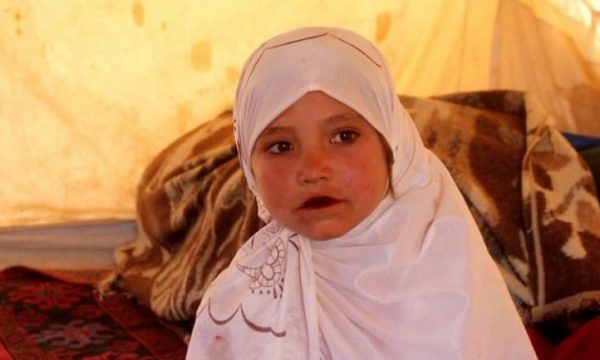 Shpëtohet 9 vjeçarja nga Afganistani e cila u shit për martesë te një burrë 55-vjeçar