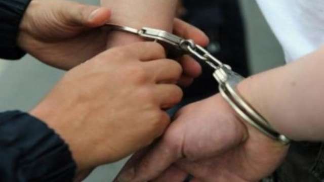 Dy persona të kërkuar nga Interpoli arrestohen në Bllacë