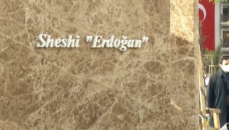 Inaugurohet ‘Sheshi Erdogan’ në Laç