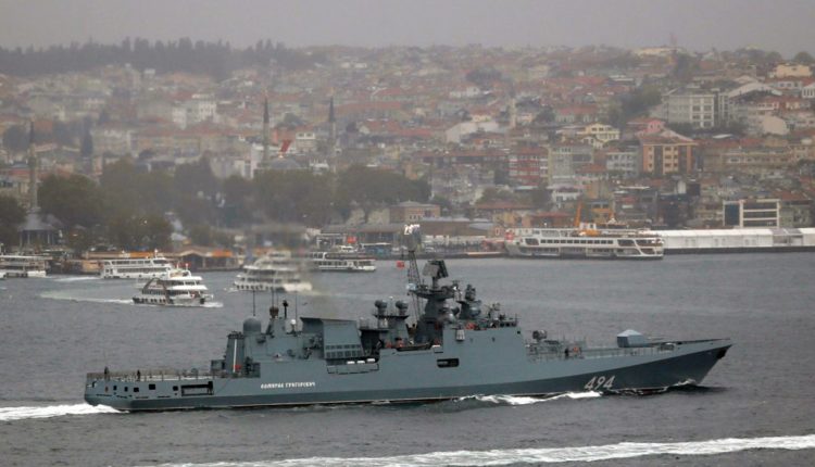 Turqia i del në krahë Ukrainës, bllokon anijet luftarake ruse në Bosfor dhe Dardanele