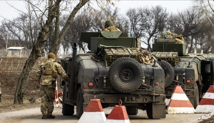 Ukraina: Rusia humbi më shumë se 30 tanke, 130 automjete të blinduara, 7 avionë