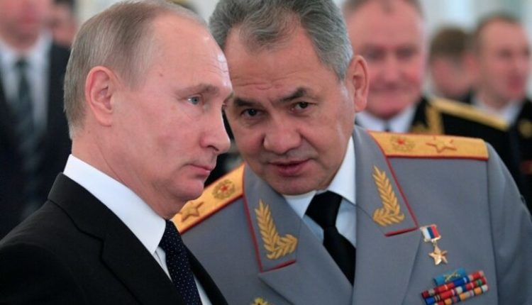 Ministri rus i Mbrojtjes i raporton Putinit: Gjithçka po shkon sipas planit