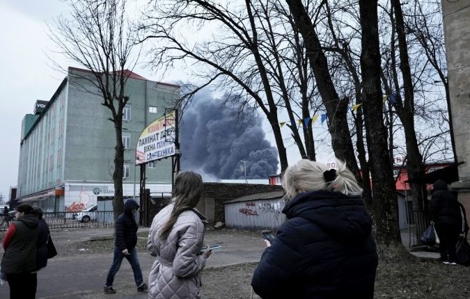 Sulmbi mbi Lviv, raportohet për 5 të plagosur. Raketat u lëshuan nga qyteti më i madh në Krime