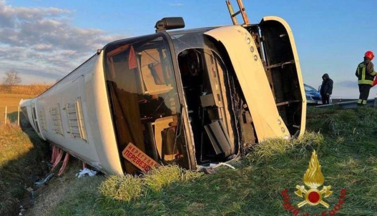 Autobusi me 50 shtetas ukrainas aksidentohet në Itali, ka të vdekur