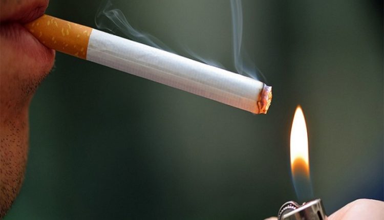 Mbretëria e Bashkuar shqyrton ndalimin e cigareve për gjeneratën e ardhshme