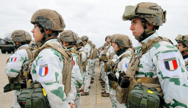 Franca mohon se po planifikon të ndërhyjë ushtarakisht në Niger
