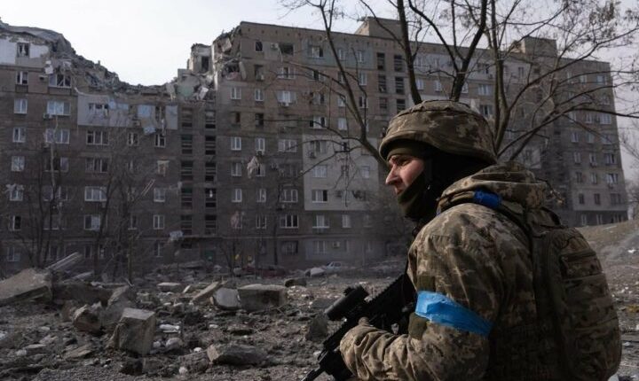 Ukrainasit helmojnë rusët, dy të vdekur dhe 500 të shtruar në spital