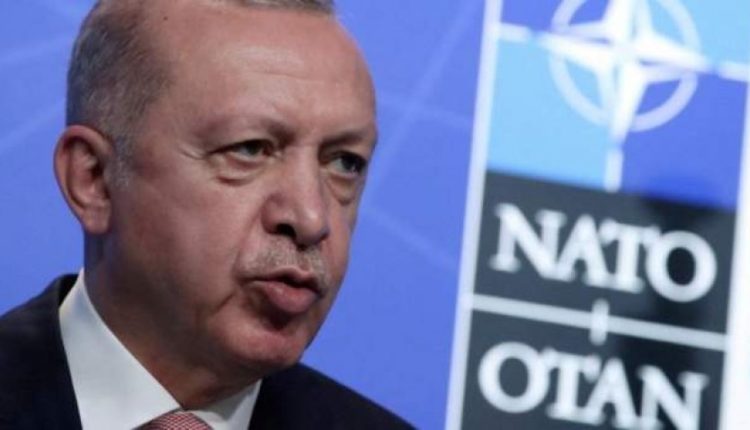 Turqia këmbëngul në kushtet e saj lidhur me anëtarësimin e Suedisë në NATO