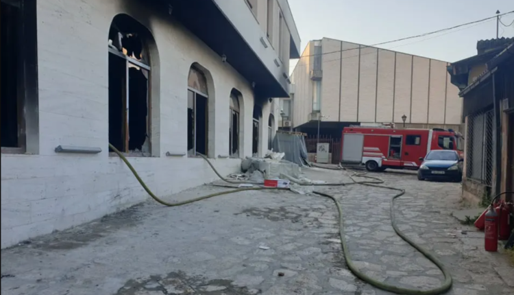MPB me detaje për zjarrin në hotelin në Shkup