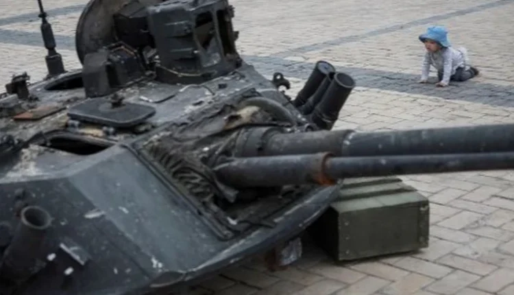 Mbrojtja ruse: Raketat tona shkatërruan tanke dhe automjete të blinduara në Kiev