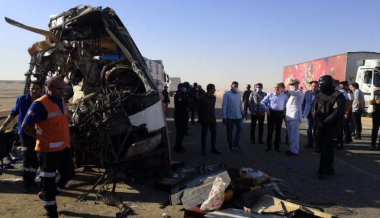 Tragjedi në rrugë, 25 të vdekur nga përplasja e autobusit në Egjipt