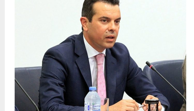 Ish ministri i VMRO del kundër Mickoskit, Poposki: Nuk është tragjike të futen bullgarët në Kushtetutë