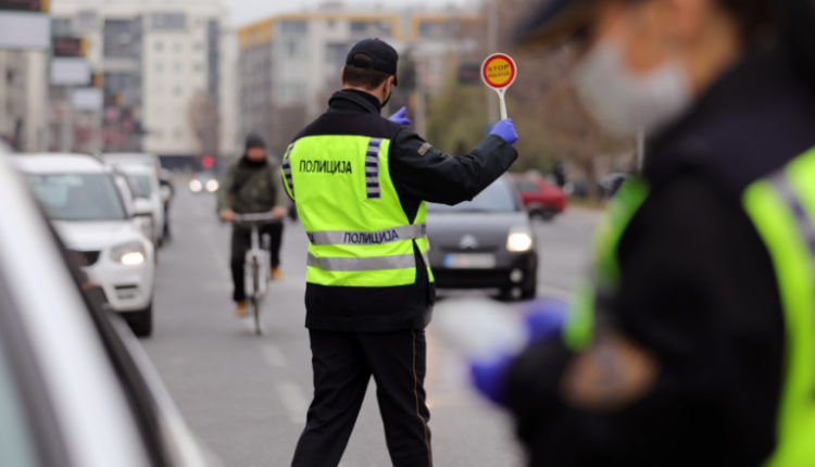 Sanksionohen 153 vozitës në Shkup, nuk respektojnë rregullat e trafikut