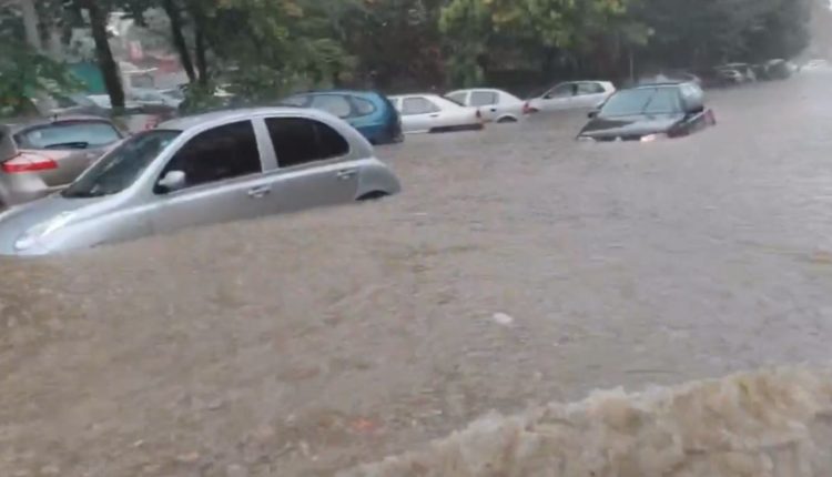 Shkupi më i prekur nga vërshimet, Arsovska mbledh Shtabin e Krizave