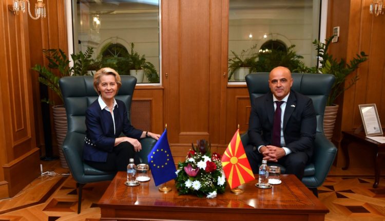 Kryeministri Kovaçevski pret Von Der Leyen: Mbështetje e fortë për integrimin e përshpejtuar dhe anëtarësimin e plotë të Maqedonisë së Veriut në Bashkimin Evropian