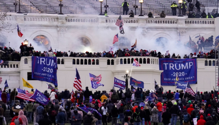 Trazirat në Kapitol, komiteti i 6 janarit thërret Donald Trump për të dëshmuar