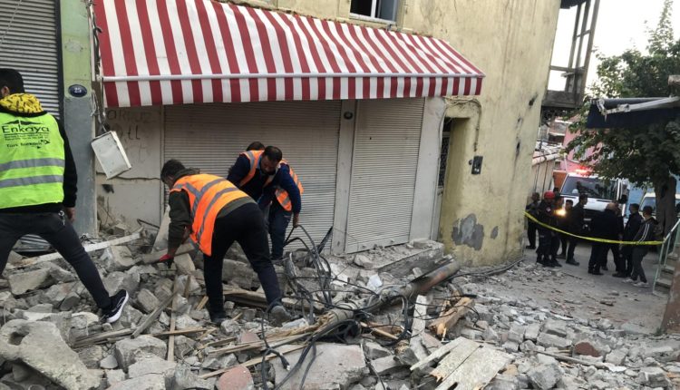 Tërmeti i fortë godet Izmirin, një i vdekur dhe disa të plagosur