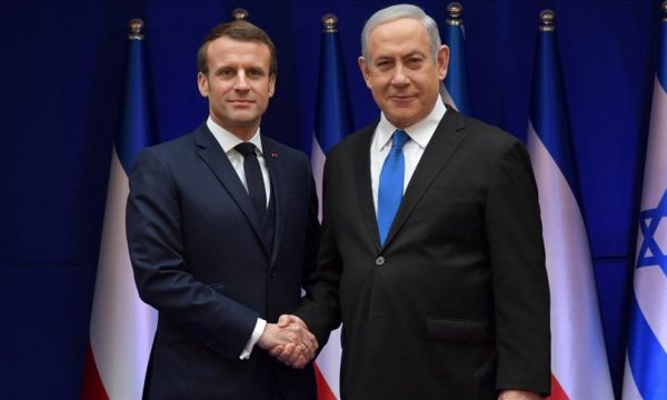 Macron përgëzon Netanyahun për fitoren në Izrael, kërkon “forcim” të marrëdhënieve midis dy vendeve