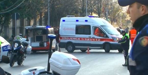 Përplasi për vdekje me makinë një 51-vjeçare, arrestohet shoferi në Tiranë