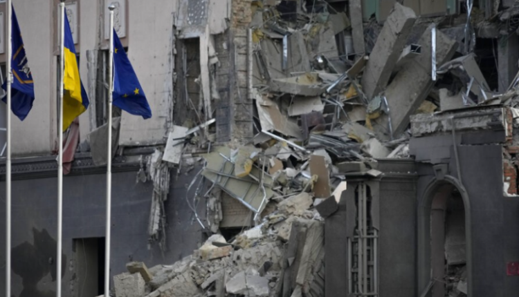Raketat ruse godasin Kievin në natën e Vitit të Ri, një i vrarë dhe tetë të plagosur