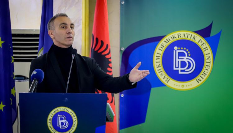 Grubi: Nuk ka vendbanime shqiptare që nuk po punohet