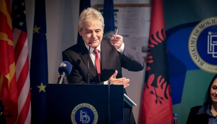 Ali Ahmeti nga malësia e Tetovës: Si komb kemi dhënë gjithçka, tash e ka rradhën anëtarësimi në BE (VIDEO)