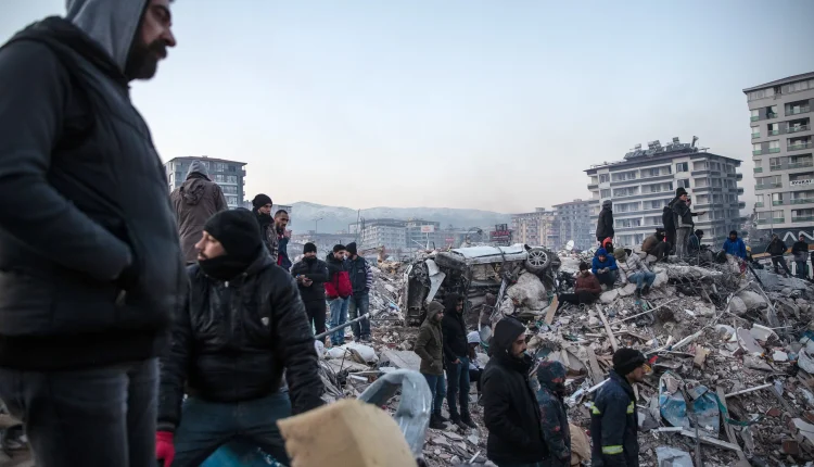 Rëndohet bilanci, shkon mbi 24 mijë numri i të vdekurve në Turqi dhe Siri