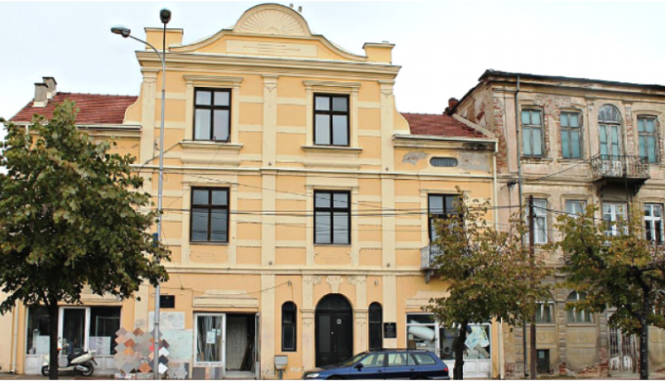Hapja e bibliotekës së parë shqipe në Manastir: Një hap historik drejt shpëtimit të shqiptarëve