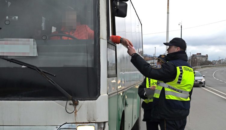 Sanksionohen 32 shoferë të autobusëve të cilët kryejnë transport publik të udhëtarëve