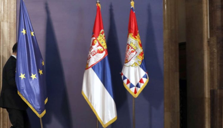 Rusia: Serbia është nën presion nga Perëndimi për t’iu bashkuar sanksioneve
