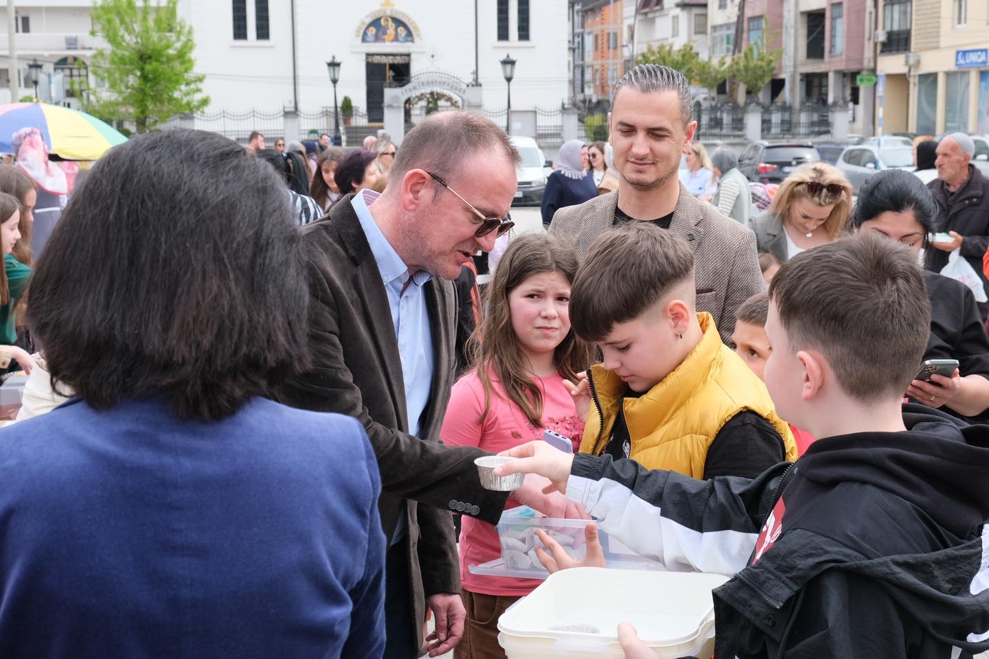 Komuna e Gostivarit me aktivitet shënoi festën e Bajramit