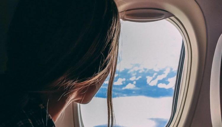 Si të mposhtni frikën tuaj gjatë fluturimeve me avion