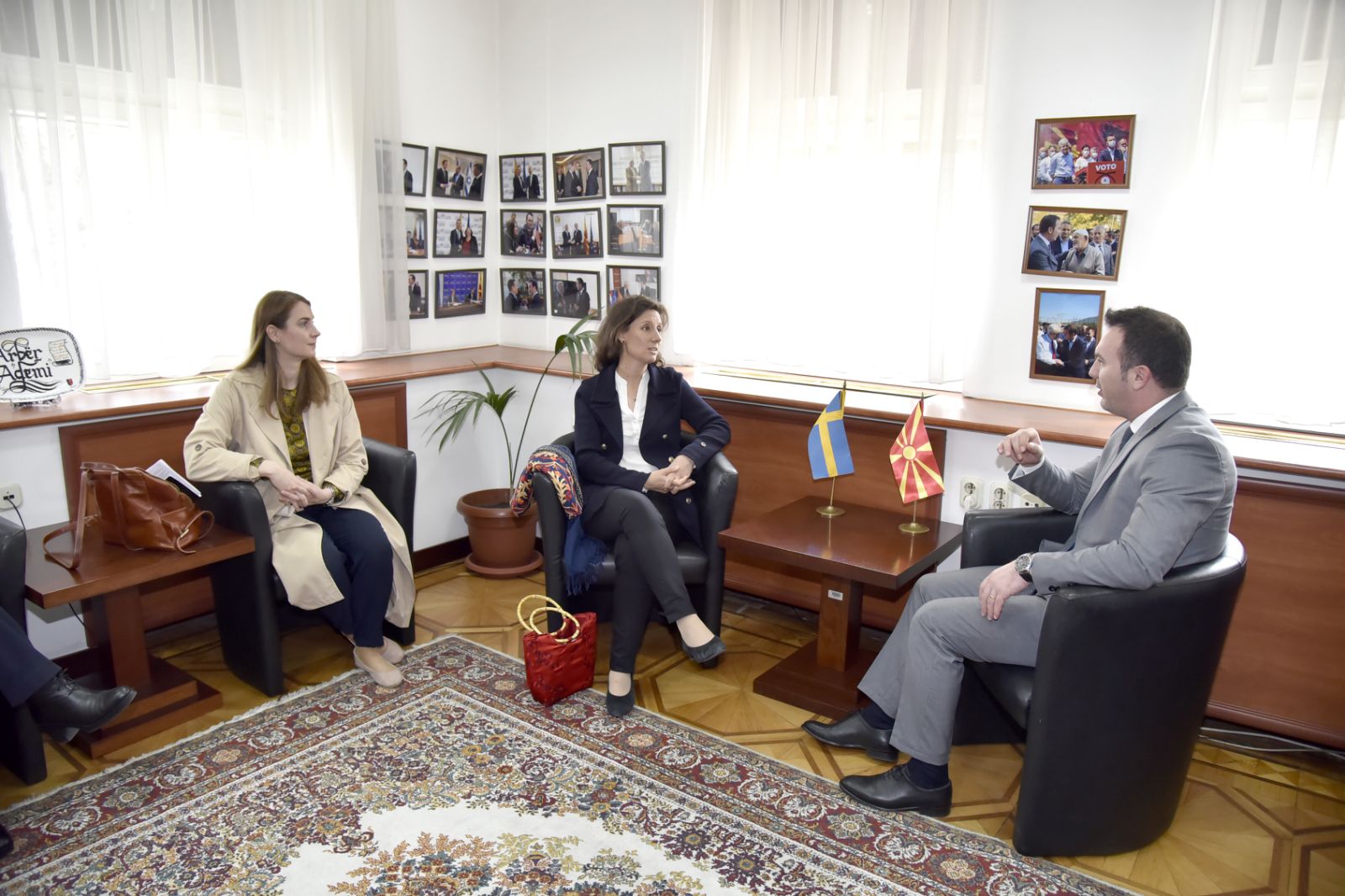 Arbër Ademi,  takim me ambasadoren e Mbretërisë së Suedisë në vendin tonë, zonjën Amy Larson