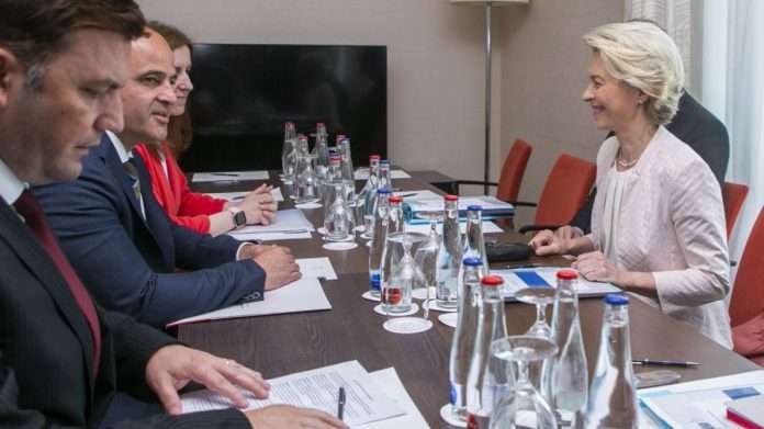 Kovaçevski-Von der Leyen: BE-ja ofron mbështetje të fortë për arritjen e një konsensusi për ndryshimet kushtetuese