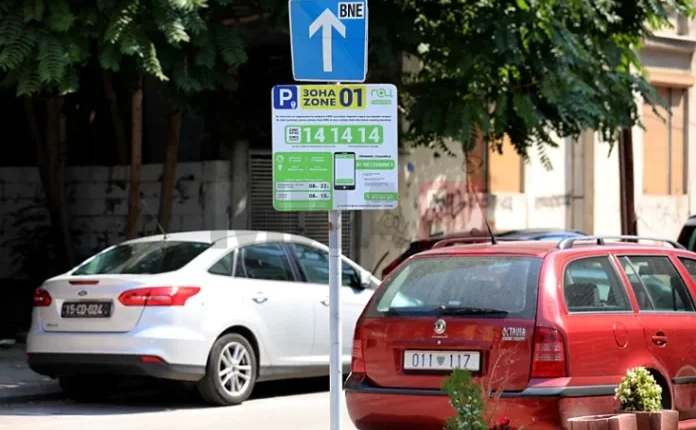 Nesër hyn në fuqi tarifa verore e parkingut në qytetin e Shkupit