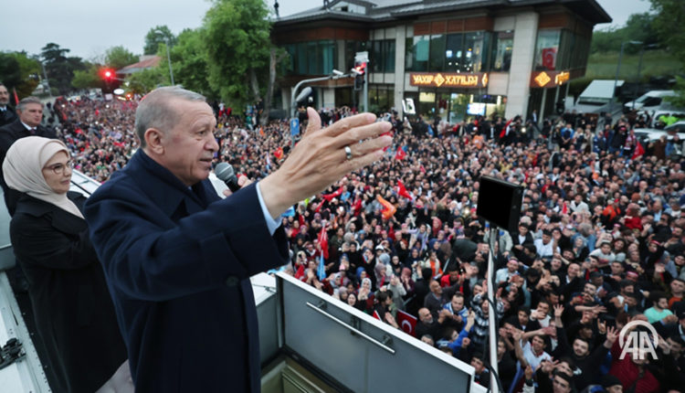 Pas fitores flet Erdogan:  Zgjedhjet i fituan të gjithë 85 milionë qytetarët e Turqisë