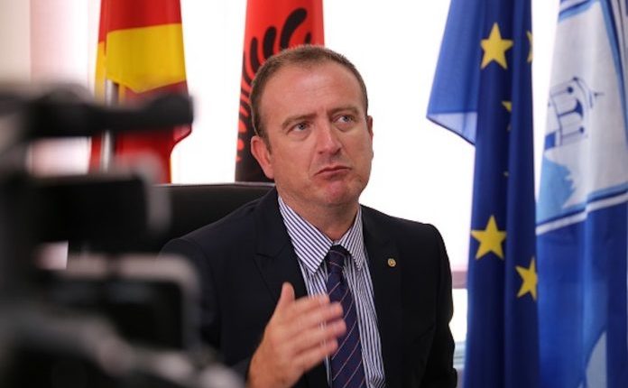 Nuk ka asnjë Kushtetutë në botë që e ka gjuhën e dytë me përqindje, si te ne