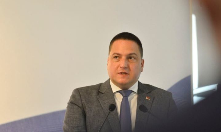 Masakra në një shkollë në Serbi, jep dorëheqje ministri i Edukimit, Branko Ruzhiç