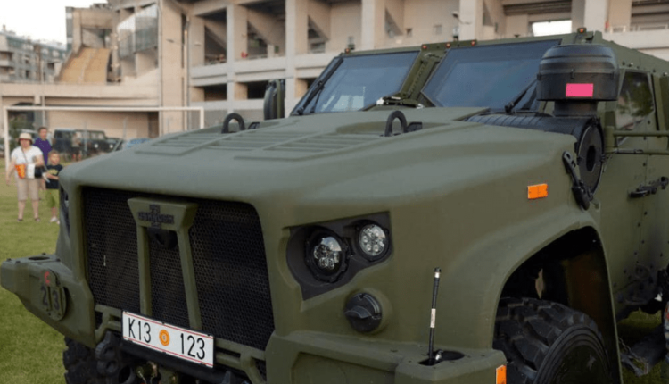 26 automjete amerikane për ushtrinë e Maqedonisë së Veriut janë në Selanik, së shpejti arrijnë në kazermën e Shtipit