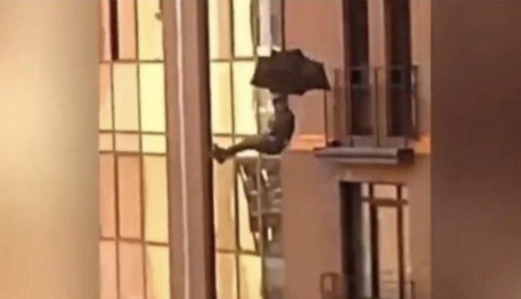 Burri hap çadrën dhe hidhet për vdekje nga kati i 8 (VIDEO)