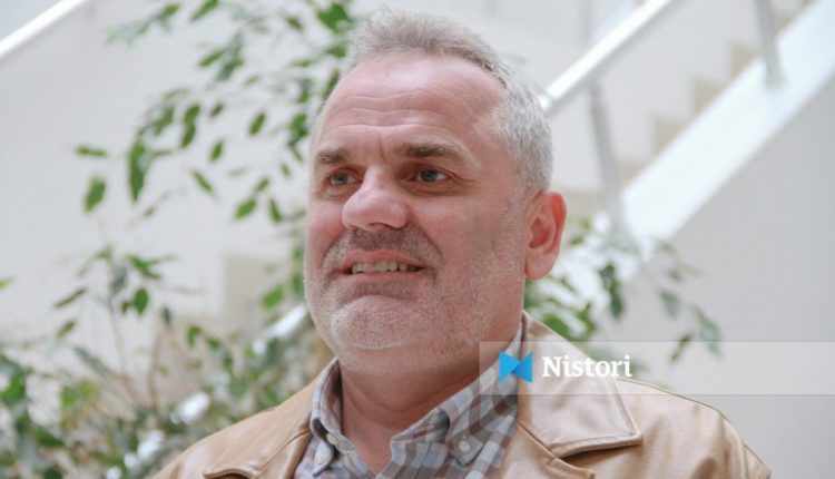 Ali Pajaziti në panairin e Prishtinës vjen me tre vëllimet enciklopedike “Sociologji e islamit”