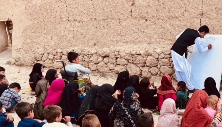 Rreth 100 nxënës të helmuar në veri të Afganistanit